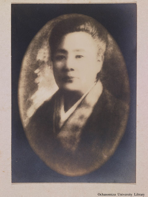 卒業記念写真帖（昭和9年3月、文科） 佐々木君代先生