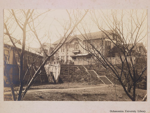卒業記念写真帖（昭和9年3月、文科） 昼の寄宿舎