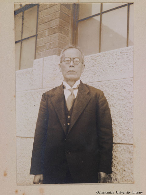 卒業記念写真帖（昭和10年3月、理科） 下田次郎先生