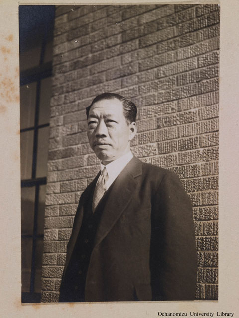卒業記念写真帖（昭和10年3月、理科） 宮田覚造先生
