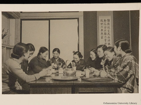 卒業記念写真帖（昭和12年3月、文科） 生徒たち