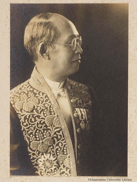 卒業記念写真帖 『みかきあいて』（昭和12年3月、家事科） 前校長吉岡郷甫先生