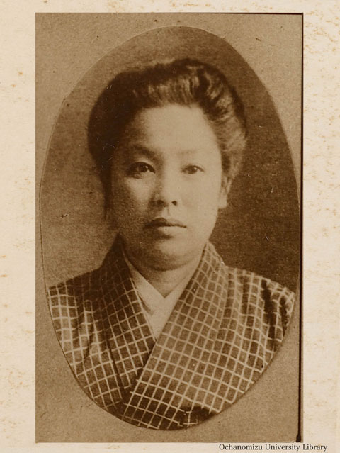 卒業記念写真帖 『みかきあいて』（昭和12年3月、家事科） 神田つね先生