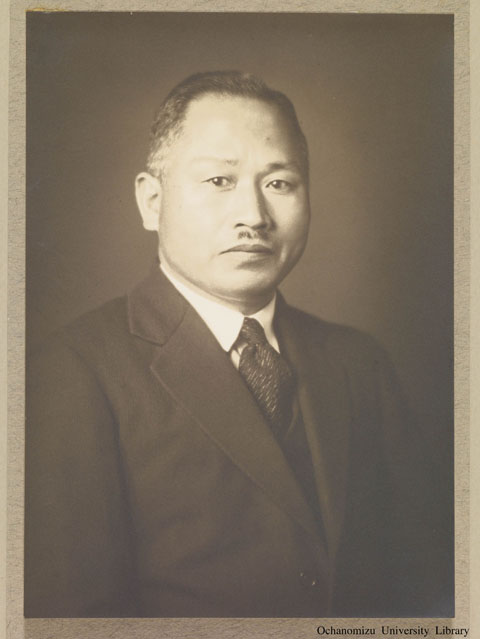 卒業記念写真帖（昭和13年3月、文科） 堀七蔵先生