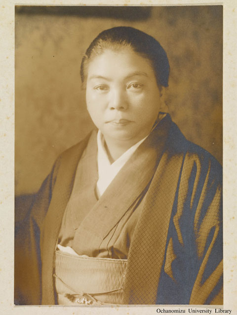卒業記念写真帖（昭和13年3月、家事科） 西野みよし先生