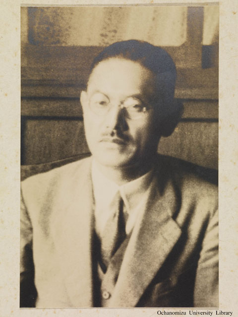 卒業記念写真帖（昭和13年3月、家事科） 朝比奈策太郎先生