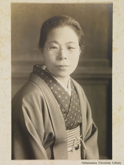 卒業記念写真帖（昭和13年3月、家事科） 越智延先生