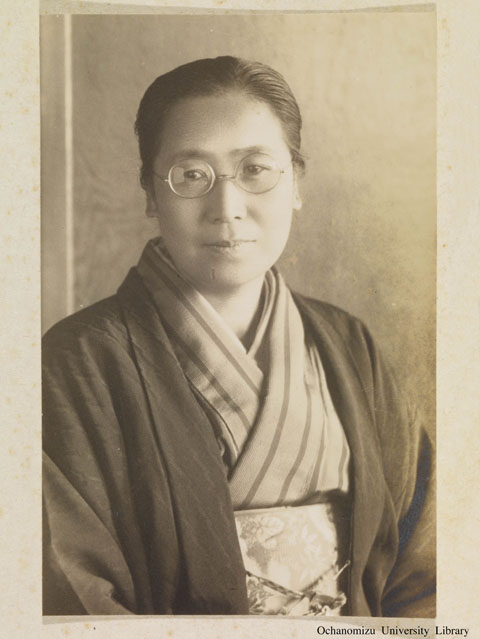卒業記念写真帖（昭和13年3月、家事科） 松平友子先生