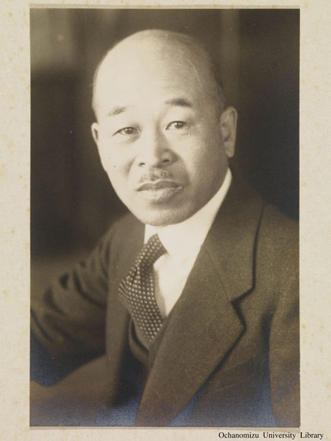 卒業記念写真帖（昭和13年3月、家事科） 山崎犀二先生