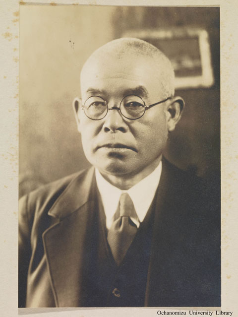 卒業記念写真帖 『於もひ出』（昭和14年3月、家事科） 近藤耕蔵先生