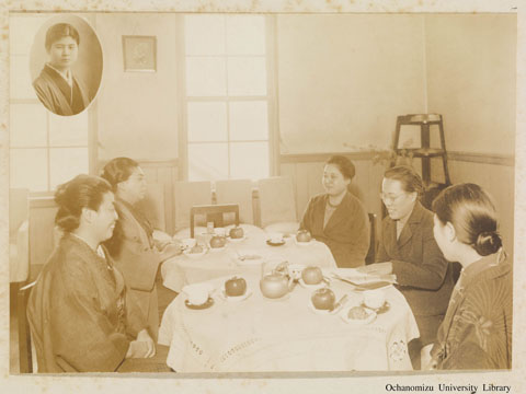 卒業記念写真帖 『於もひ出』（昭和14年3月、家事科） 寄宿舎舎監
