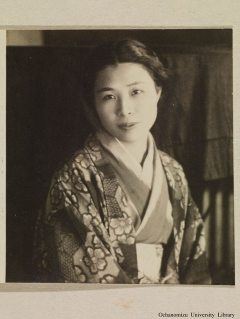 卒業記念写真帖 『於もひ出』（昭和14年3月、家事科） 女性教官