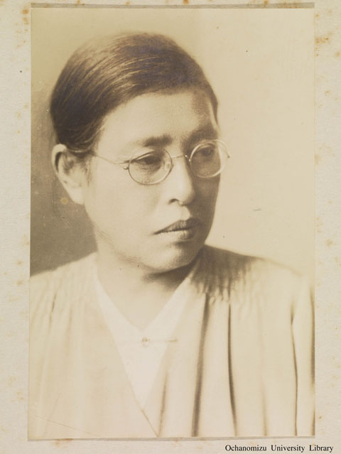 卒業記念写真帖 『於もひ出』（昭和14年3月、家事科） 保井コノ先生