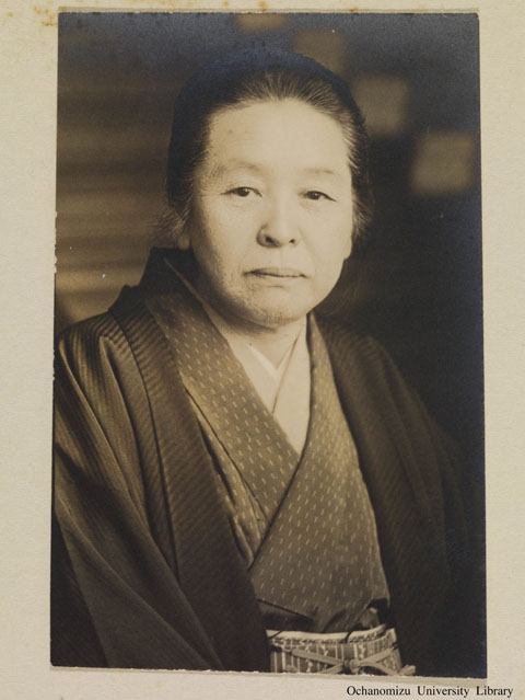 卒業記念写真帖 『於もひ出』（昭和14年3月、家事科） 上村百代先生