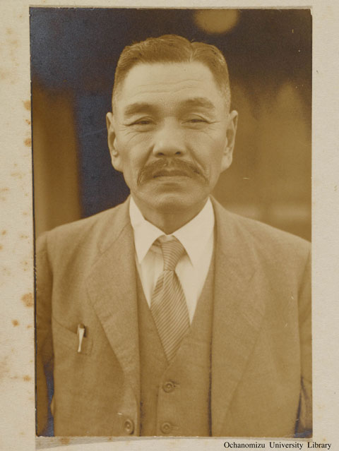 卒業記念写真帖 『於もひ出』（昭和14年3月、家事科） 本間辰蔵先生