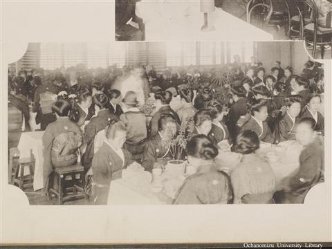 東京女子高等師範学校開校五拾季記念写真帖 「当日の第二食堂」