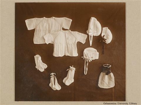 東京女子高等師範学校　生徒作業状況写真 「Knitting」(3)