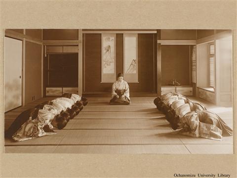 東京女子高等師範学校　生徒作業状況写真 「Etiquette 2」(1)