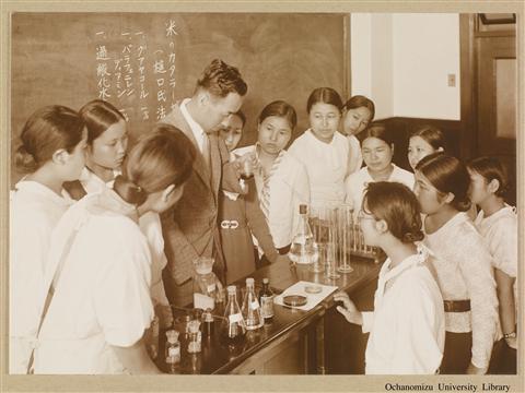東京女子高等師範学校　生徒作業状況写真 「Nutrition 1」