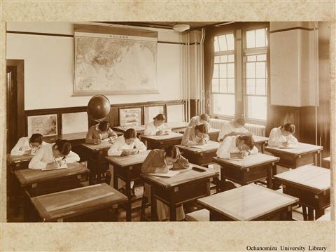 新校舎に学ぶ 「地理教室（本校・文科）」