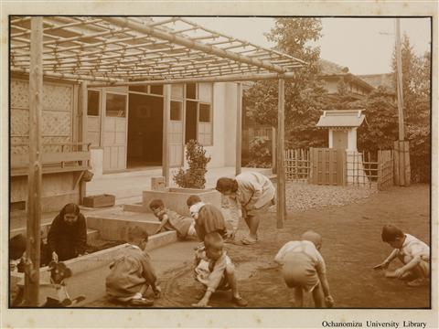 学校と寮 「貞秀寮　自由遊び」