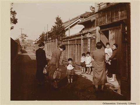 奮起の学校生活 「寮の生活　学校へ（いってらっしゃい）」