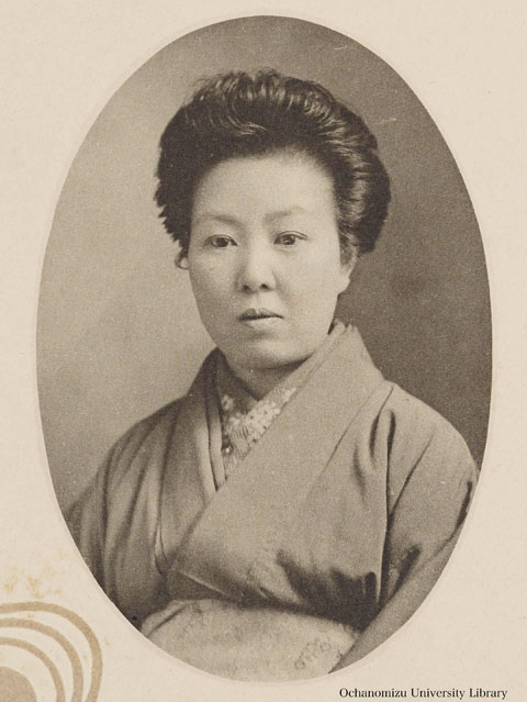 卒業記念写真帖（明治45年3月） 「岡田みつ先生」