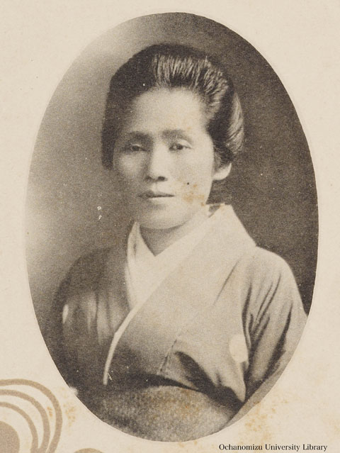 卒業記念写真帖（明治45年3月） 「下田たつ先生」