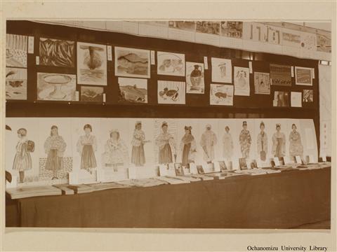 開校60年記念式並びに附属高等女学校創立50年祝賀式写真集 陳列品