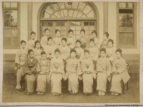 高等師範学科卒業生アルバム　明治23年～明治34年