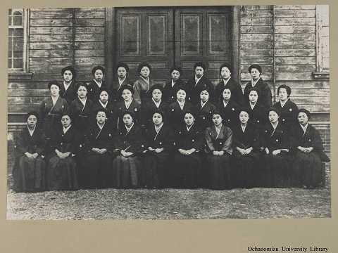東京女子高等師範学校卒業生写真　下　第六臨時教員養成所　大正2年～大正12年