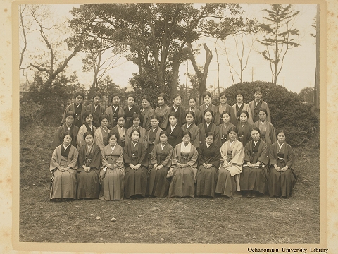 東京女子高等師範学校卒業写真　昭和2年3月　歴史地理科