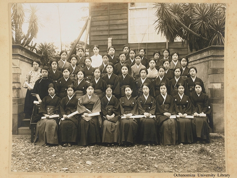 東京女子高等師範学校卒業写真　昭和4年3月　家事科