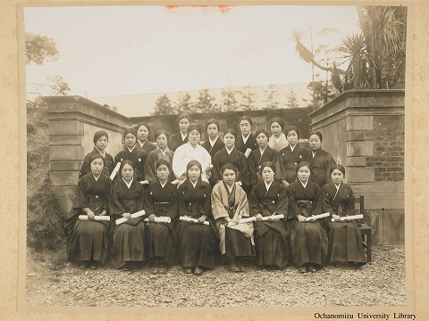 東京女子高等師範学校卒業写真　昭和4年3月　保育実習科