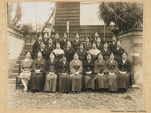 東京女子高等師範学校卒業写真　昭和4年3月　体操家事科