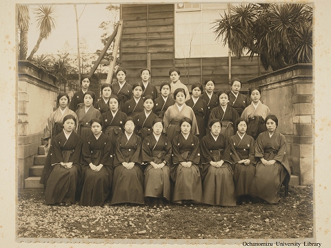 東京女子高等師範学校卒業写真　昭和5年3月　歴史地理科