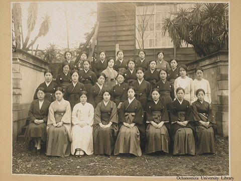 東京女子高等師範学校卒業写真　昭和7年3月　文科