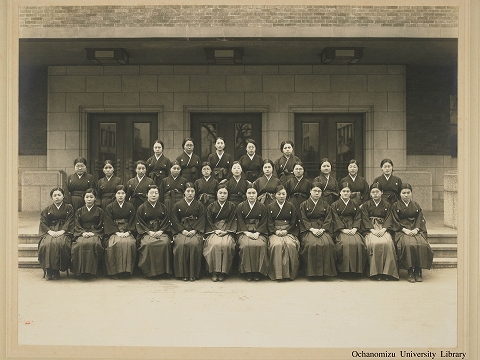 東京女子高等師範学校卒業写真　昭和14年3月　家事裁縫科