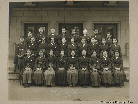 東京女子高等師範学校卒業写真　昭和16年3月　理科