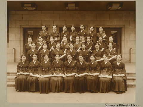 東京女子高等師範学校卒業写真　昭和16年3月　特設中等教員養成所裁縫科