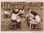 教室外の修錬 「附属高等女学校　郊外園の作業　昼食の一時」