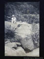 妙高林間学校写真帖（昭和二年頃） 大きな岩の上で
